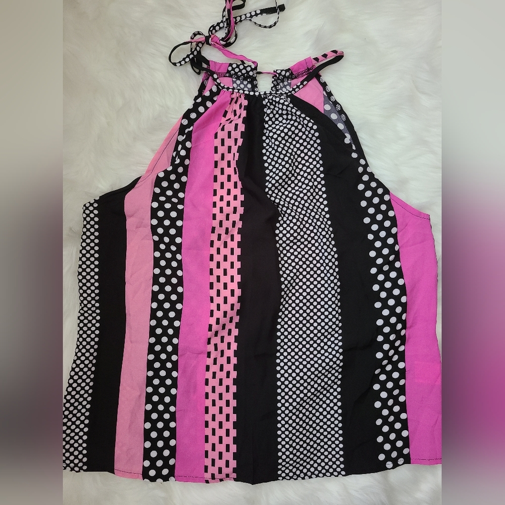 SZ L Top Pink Black White never worn